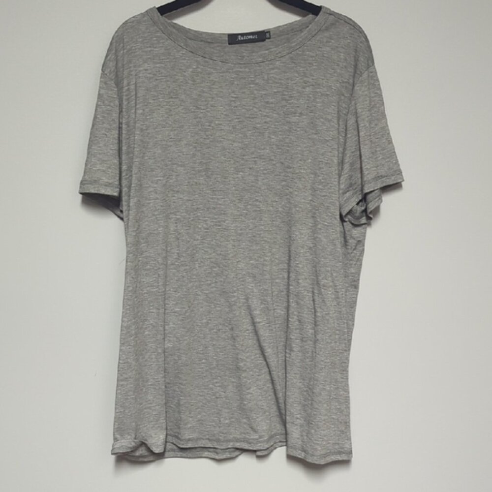 Gray Short Sleeve Tee with Relaxed Fit